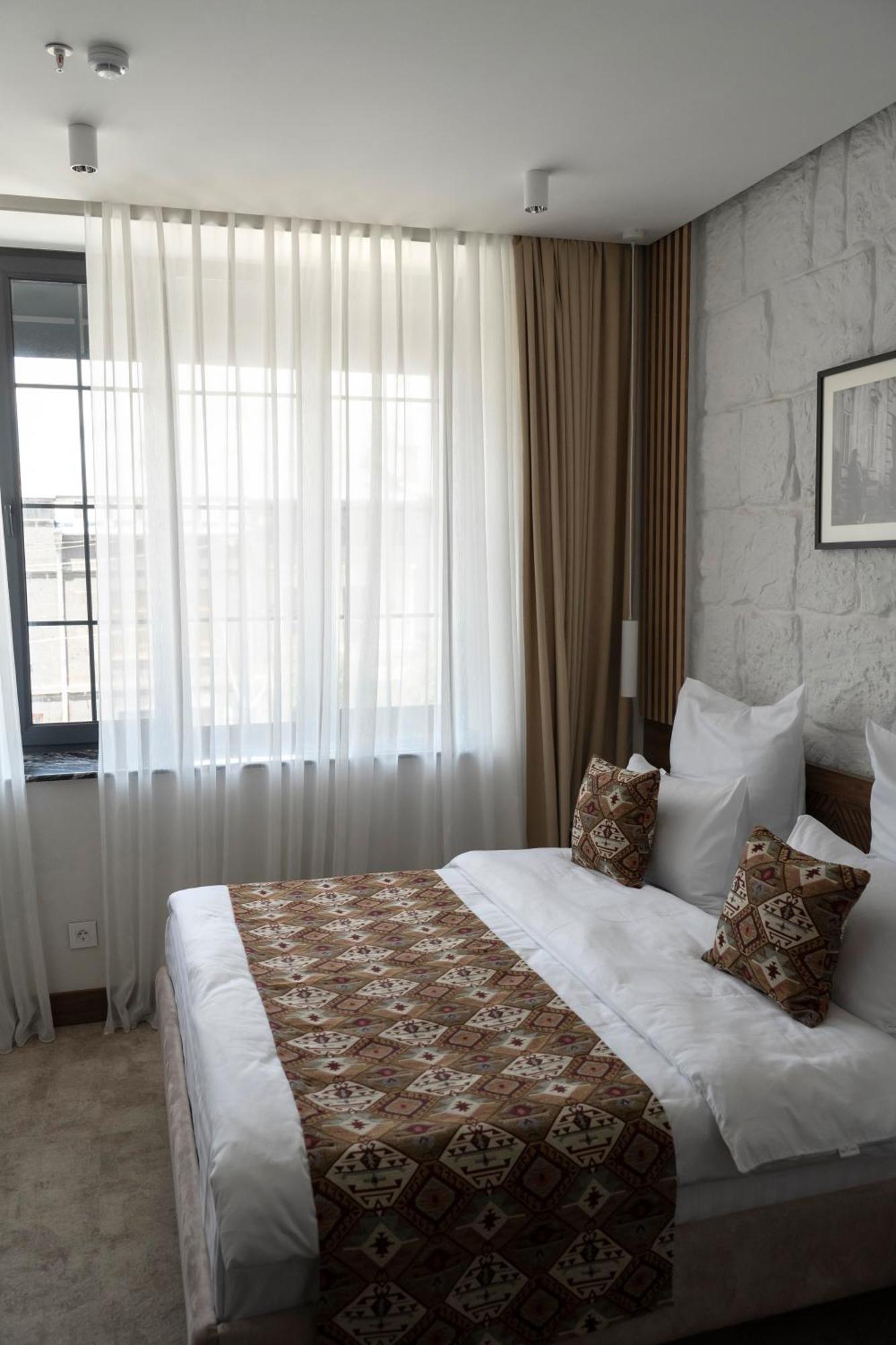 Jazz Hotel Gyumri Esterno foto