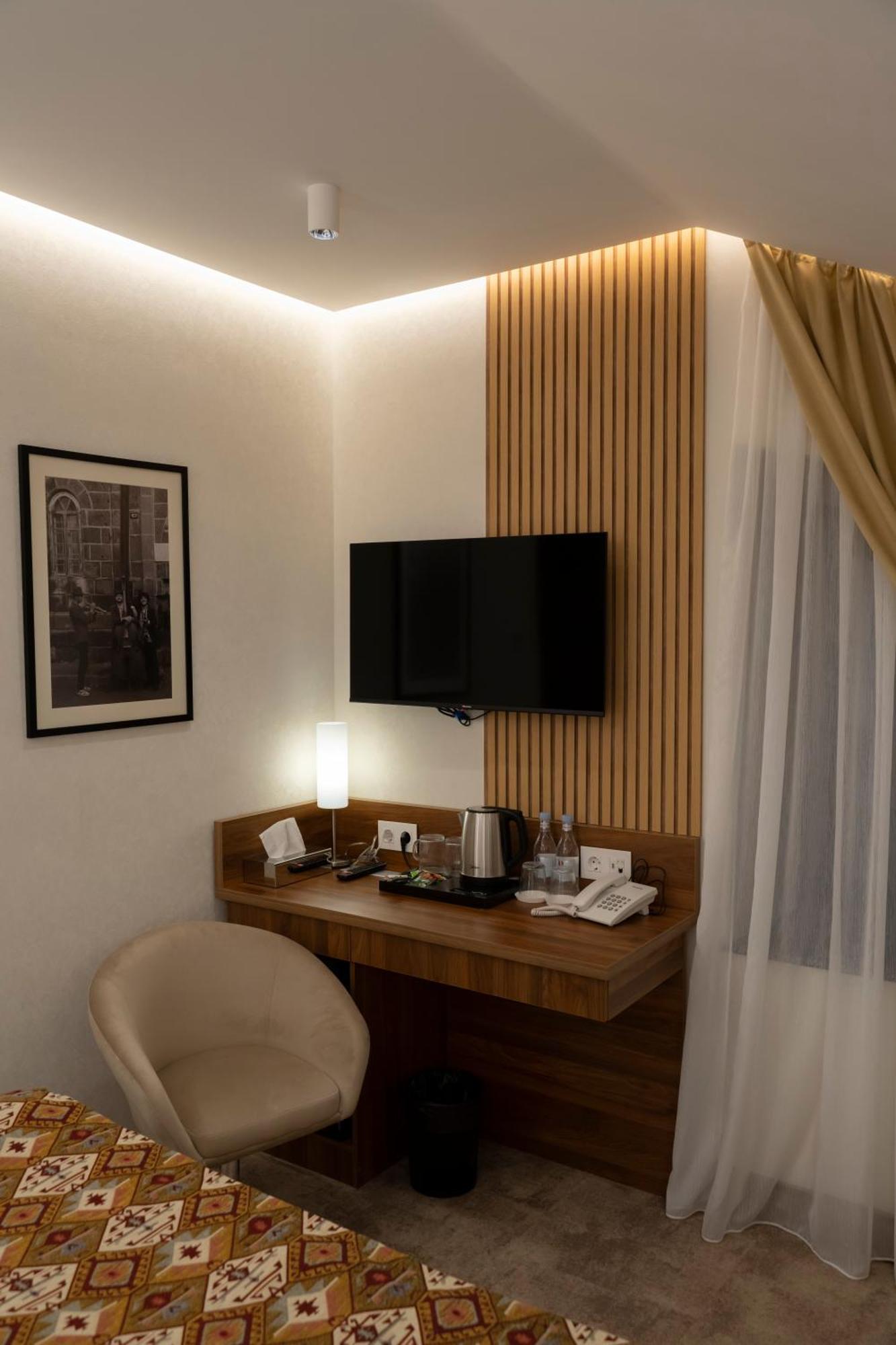Jazz Hotel Gyumri Esterno foto