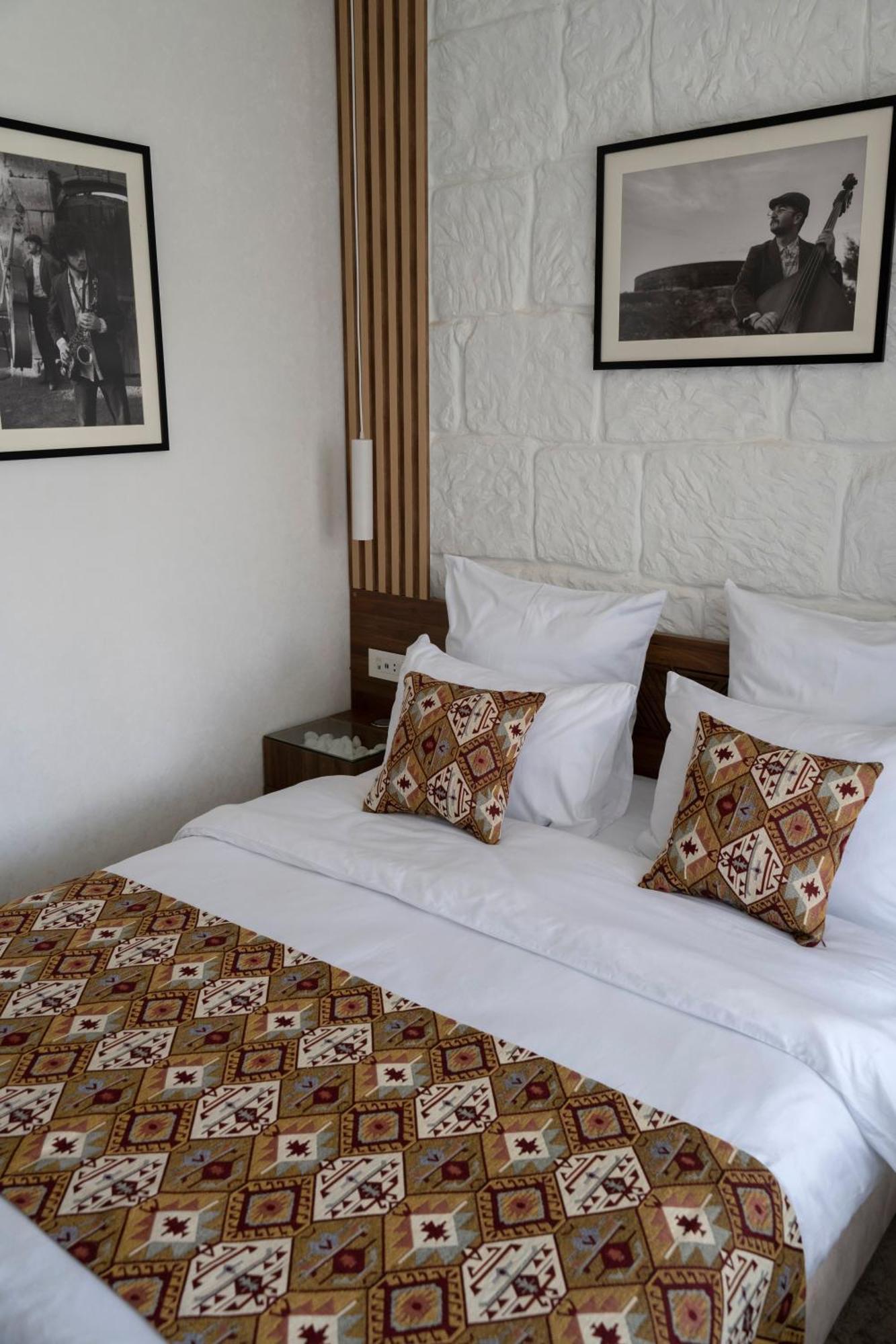 Jazz Hotel Gyumri Esterno foto